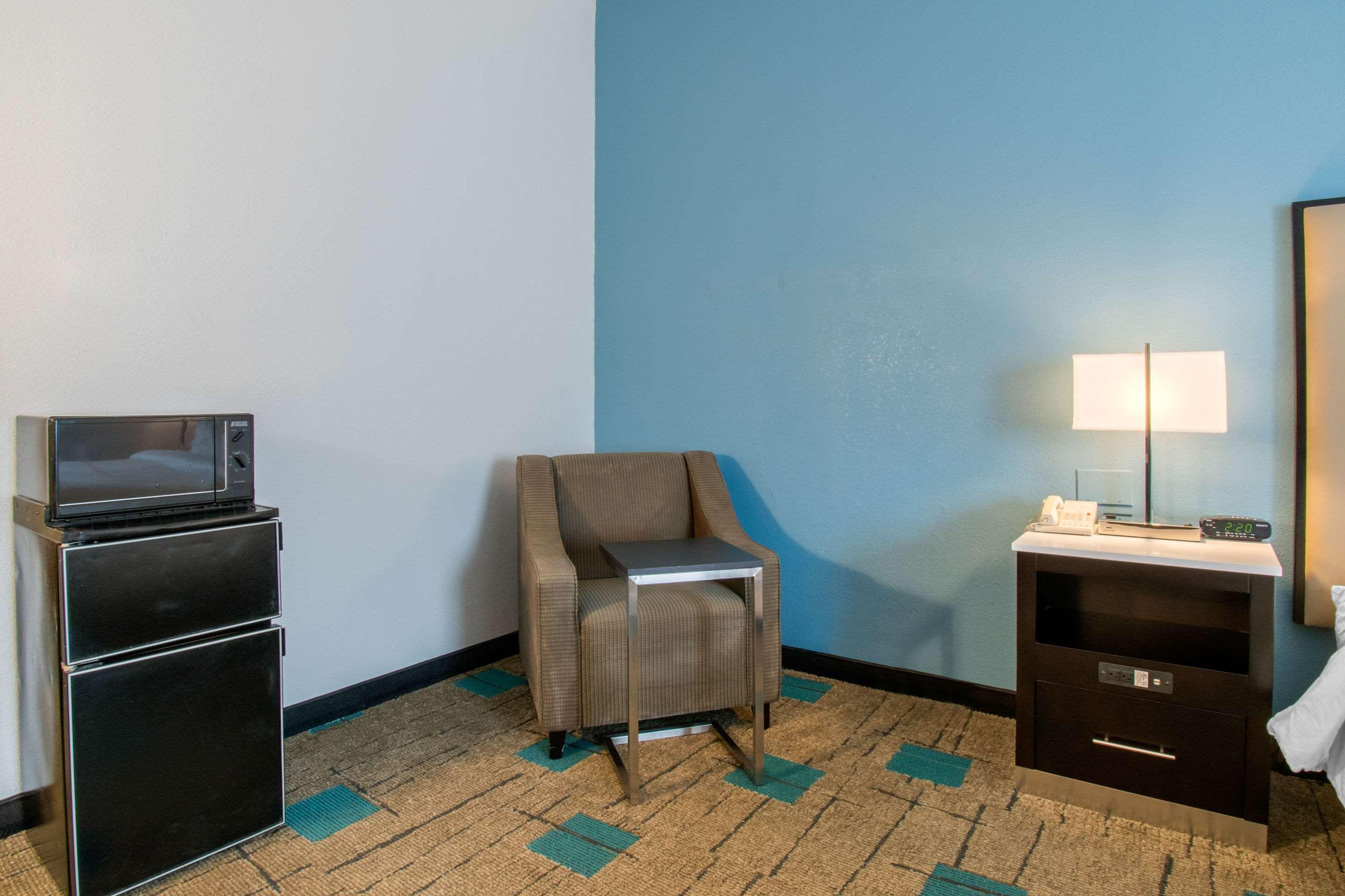 Hawthorn Extended Stay By Wyndham Chambersburg Εξωτερικό φωτογραφία