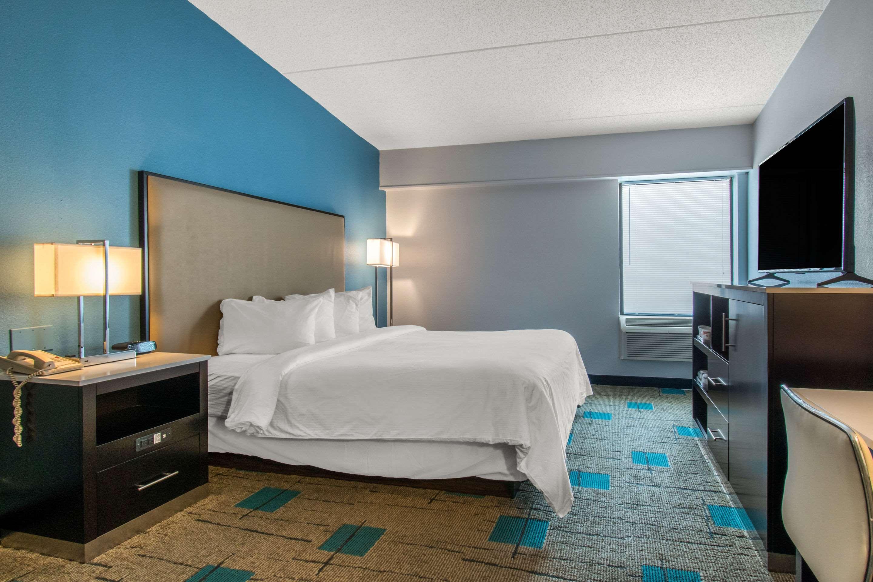 Hawthorn Extended Stay By Wyndham Chambersburg Εξωτερικό φωτογραφία