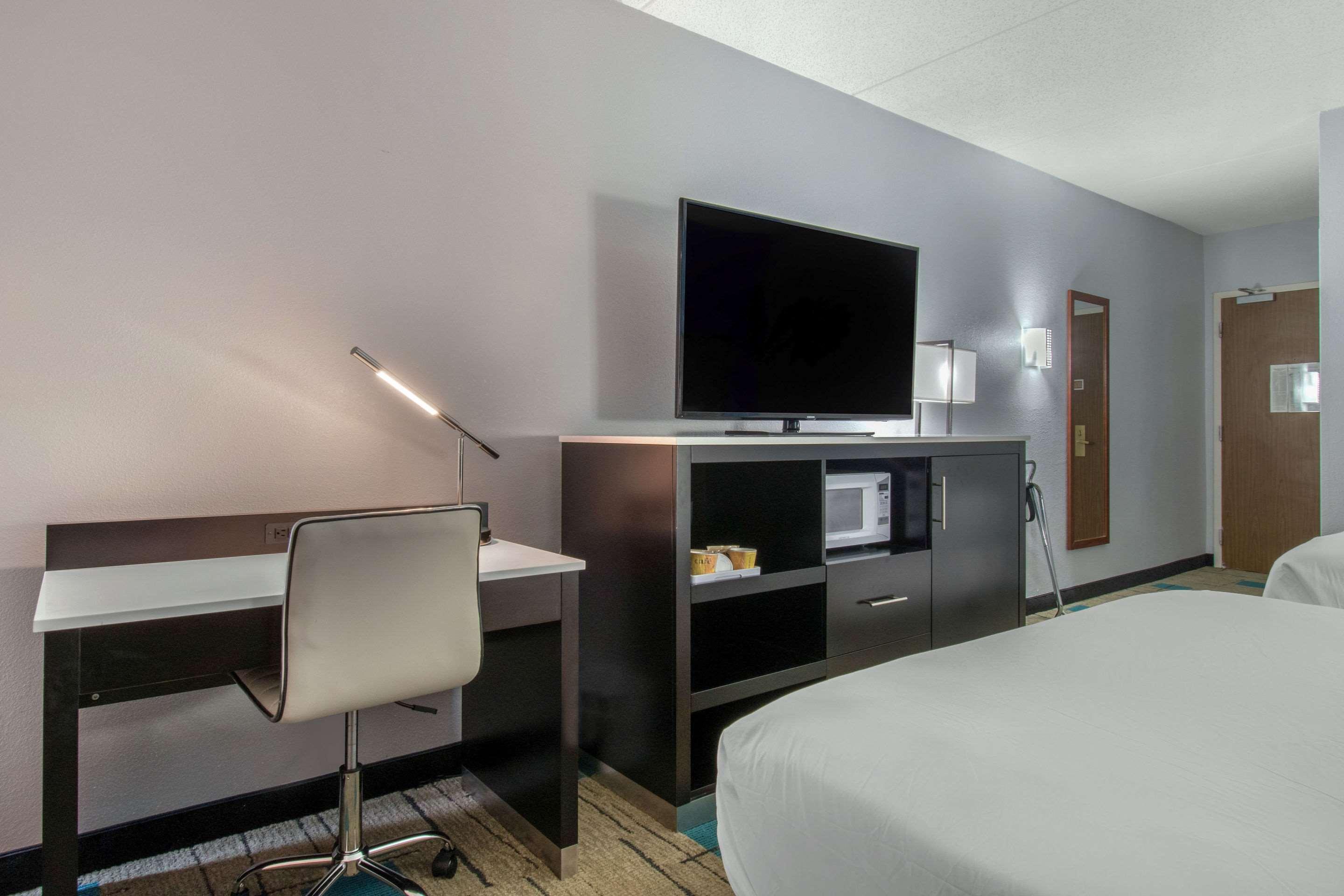 Hawthorn Extended Stay By Wyndham Chambersburg Εξωτερικό φωτογραφία