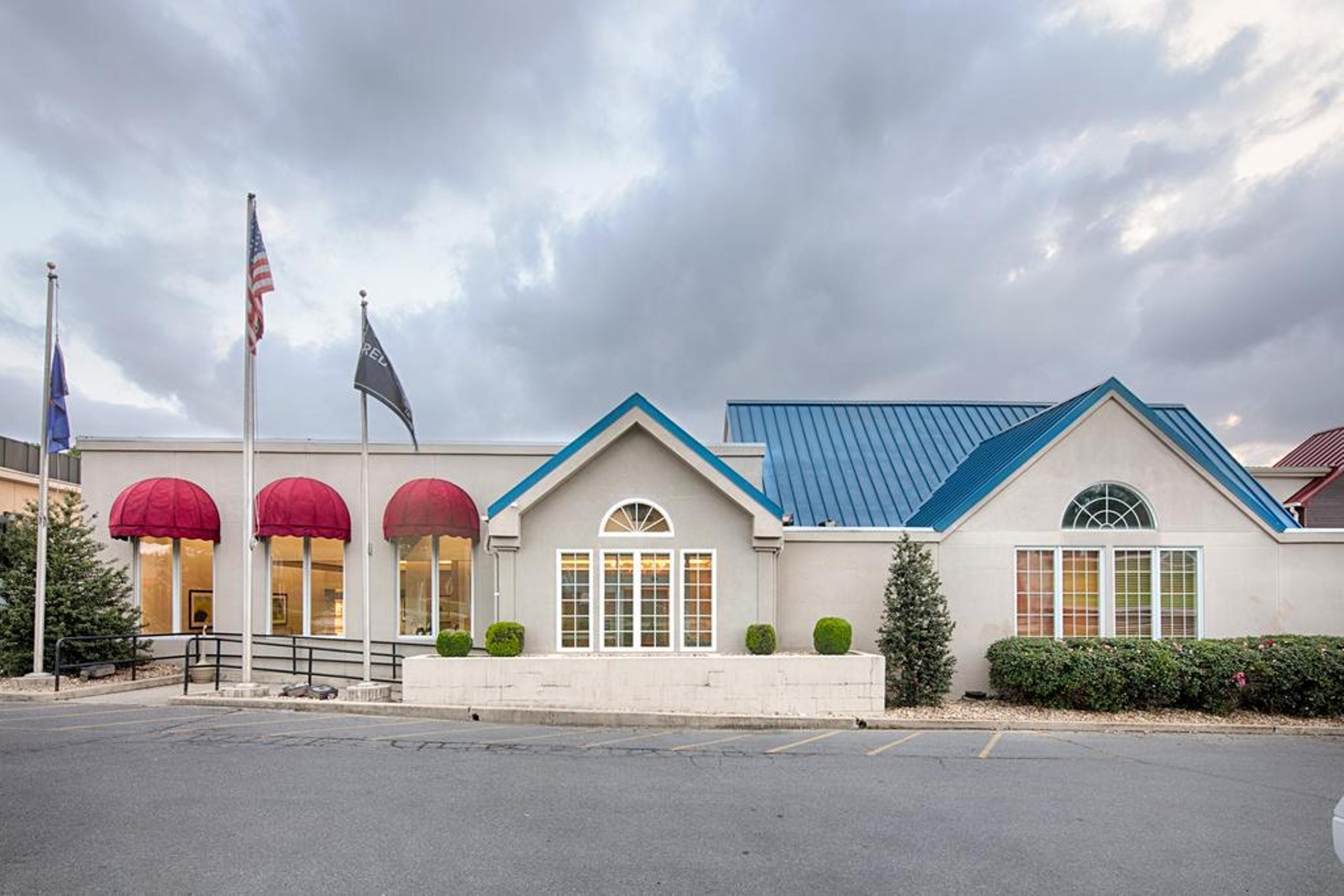 Hawthorn Extended Stay By Wyndham Chambersburg Εξωτερικό φωτογραφία